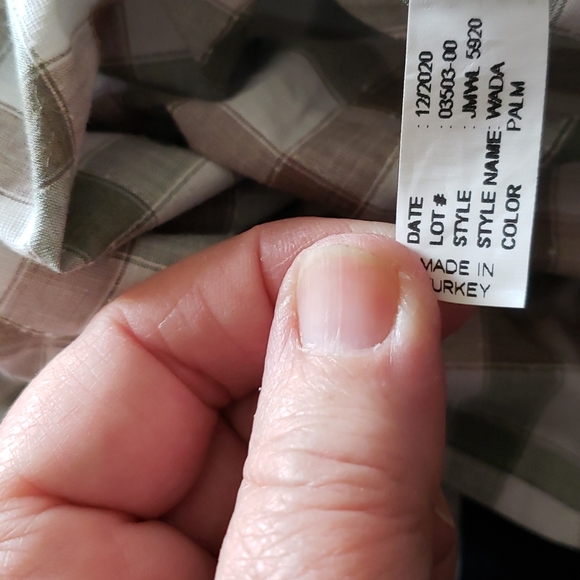 Johnnie-O Top shelf Wada shirt. Palm color. NWT. Sz.L. Plaid l.sleeve - Picture 5 of 6